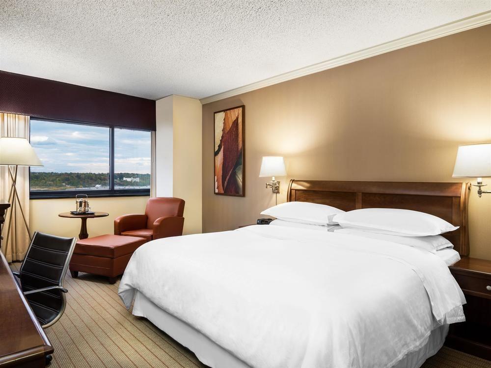 Sheraton Edison Esterno foto