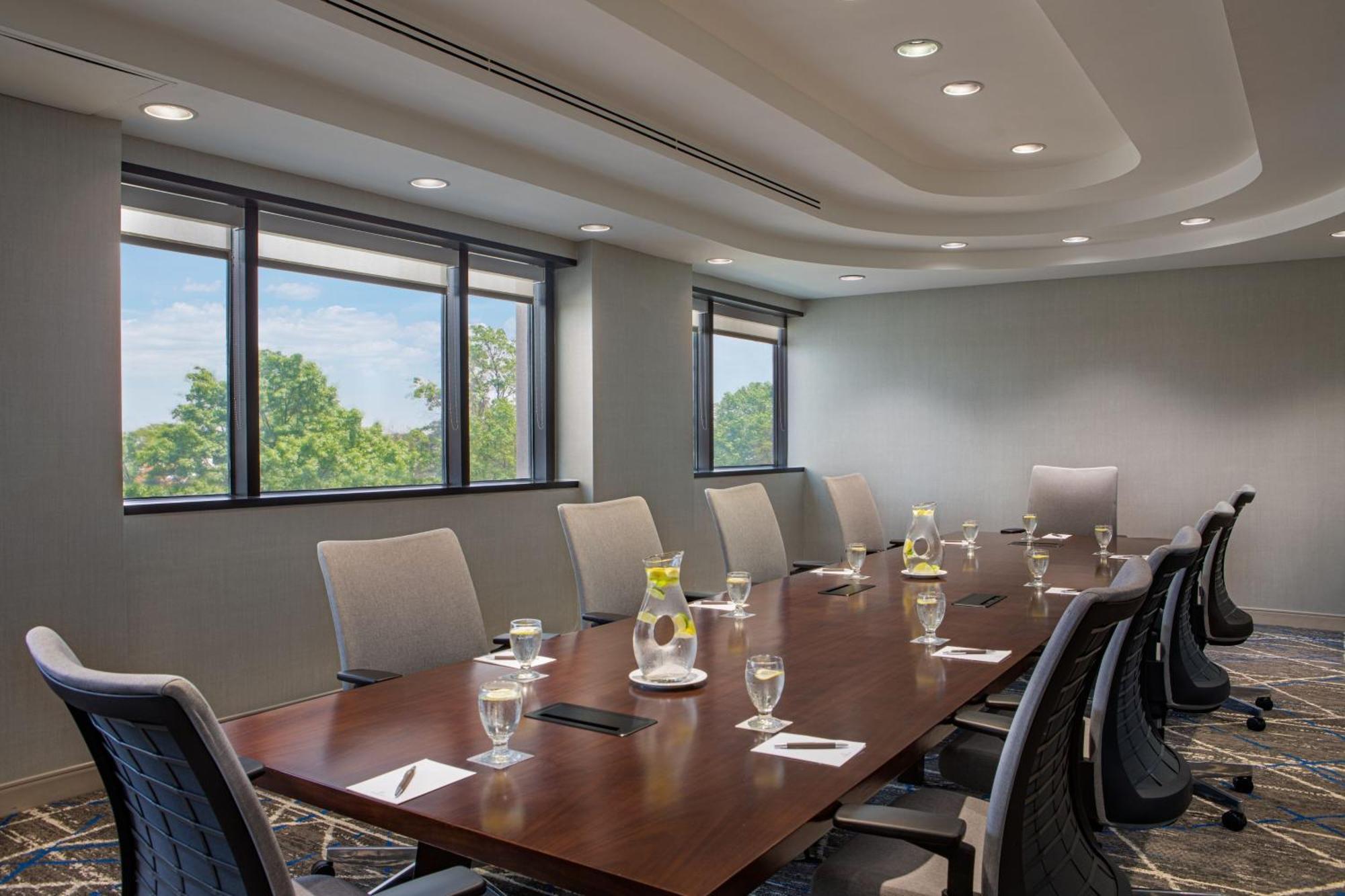 Sheraton Edison Esterno foto