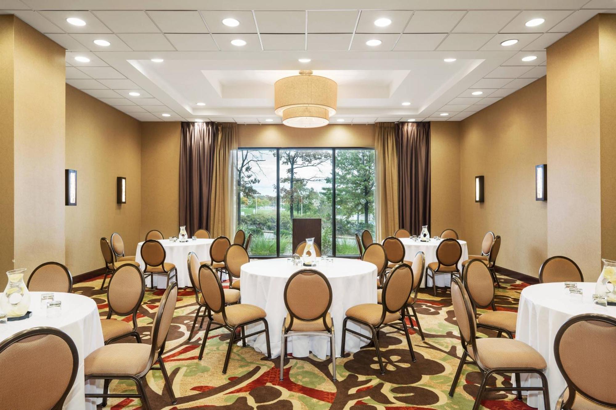 Sheraton Edison Esterno foto